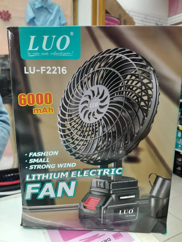 LU-F2216 VENTILADOR PORTATIL CON BATERÍA EXTRA